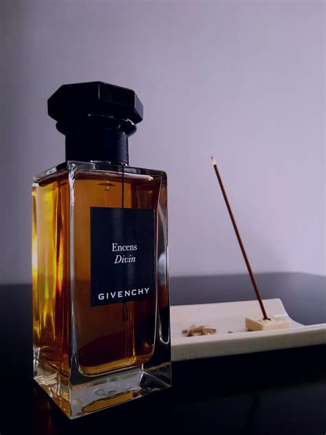 Encens Divin Givenchy for women and men 